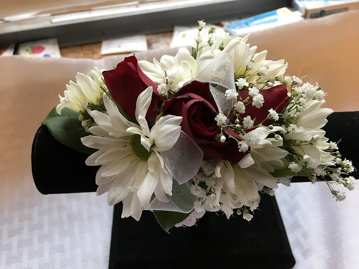 White Daisy and Rose Corsage