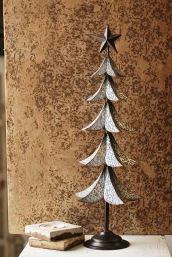 Metal Christmas Tree-Medium