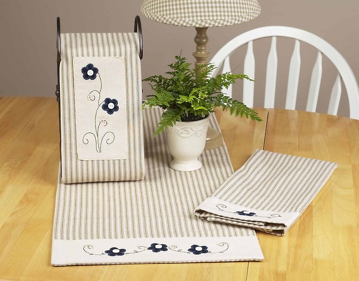Forget Me Not Table Runner